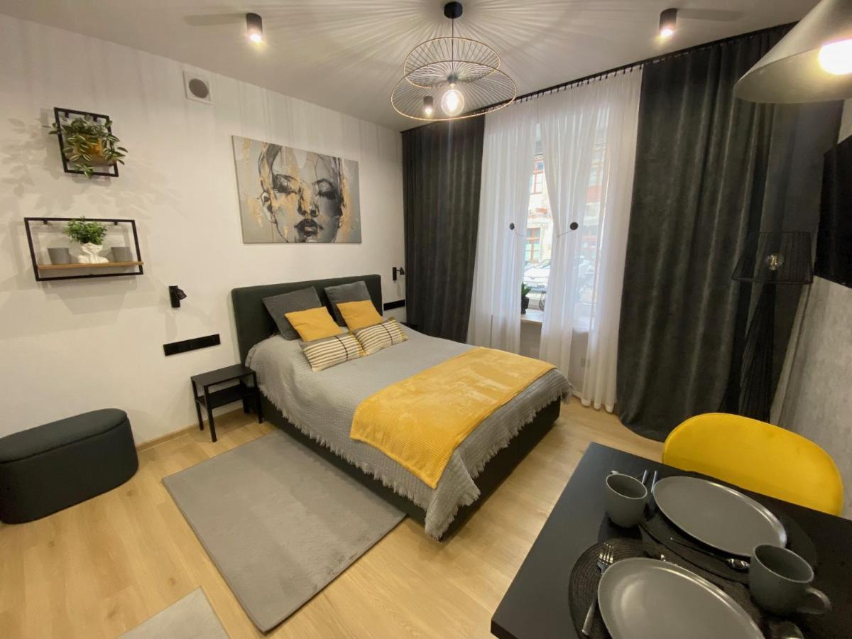 St. Cross Apartment Krakow Bagian luar foto